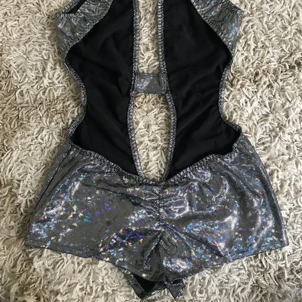Silver leo - Picture 3 of 3